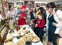 Ульяновские мамочки приняли участие в мастер-классе по приготовлению вкусных десертов из фермерской продукции